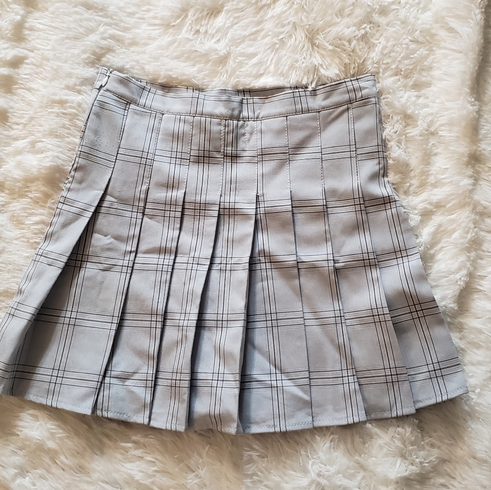 Princess Polly 4 High-Waisted Pleated Skirt